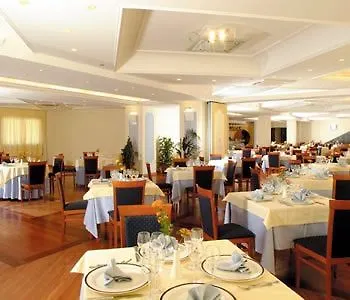 Relax 4* Syracuse